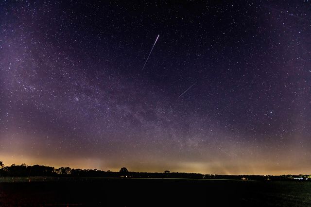 A Lyrid meteor in the sky on April 22nd, 2020 in Schermbeck, Germany.